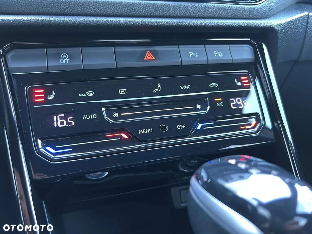 Volkswagen T-Roc 1.5 TSI Style DSG - 26