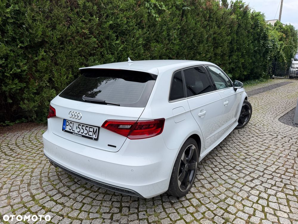 Audi A3 Sportback 2.0 TDI quattro S line Sportpaket - 9