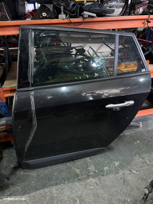 Porta traseira esquerda Renault Megane 3 carrinha - 1