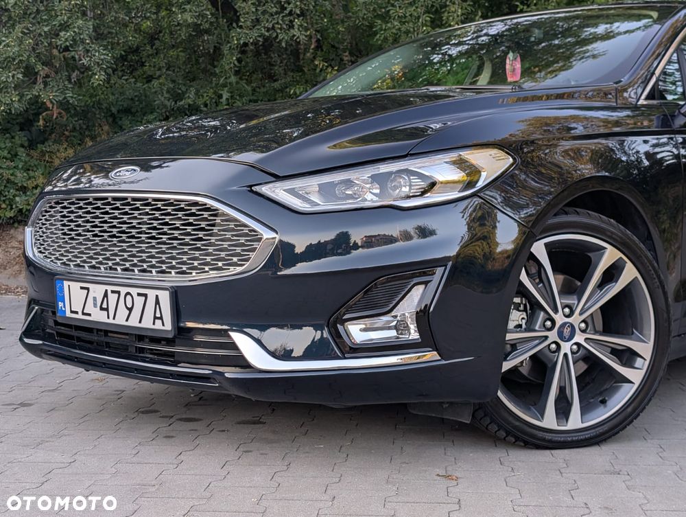 Ford Fusion - 7