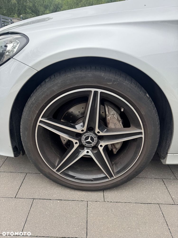 Mercedes-Benz Klasa C 200 4-Matic 9G-TRONIC - 11