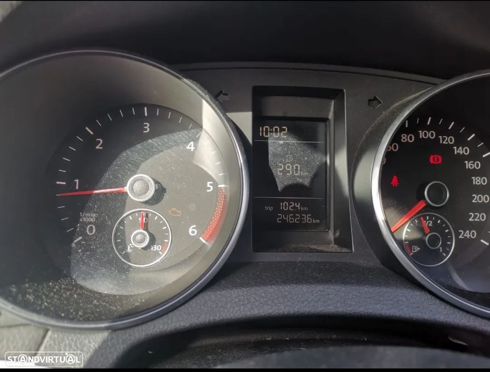 VW Golf 2.0 TDi DPF Comfortline - 8