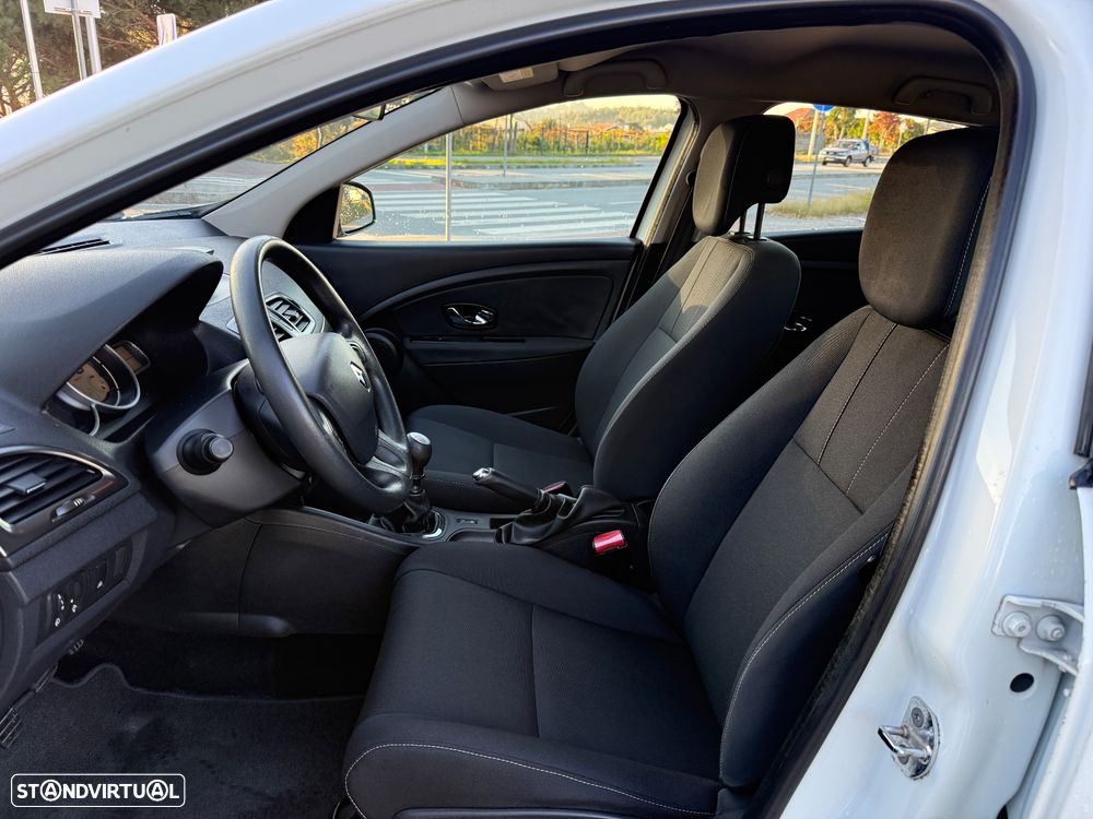 Renault Mégane 1.5 dCi Dynamique S - 14