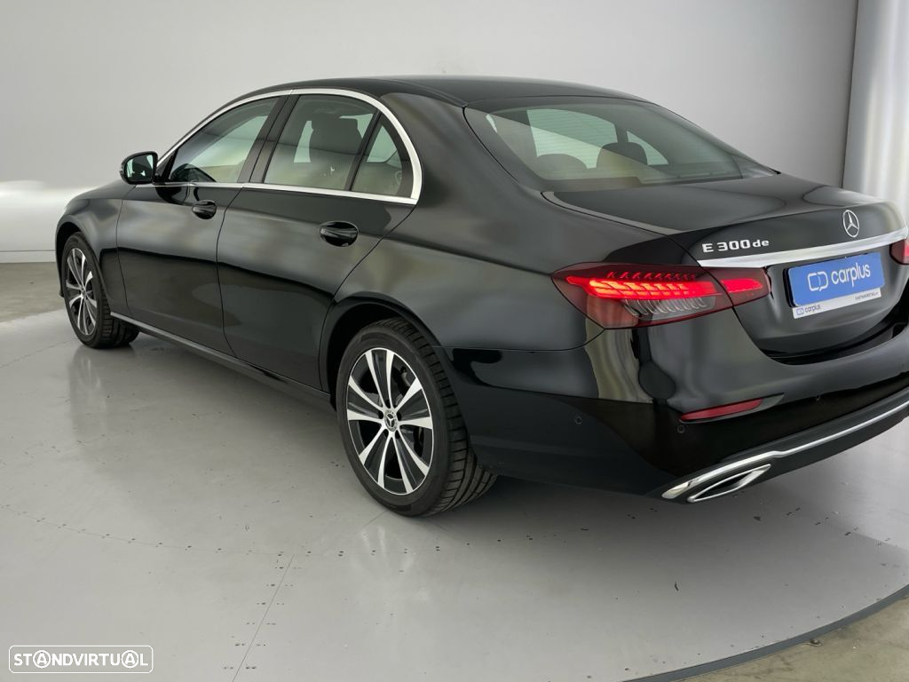 Mercedes-Benz E 300 de AMG Line - 26