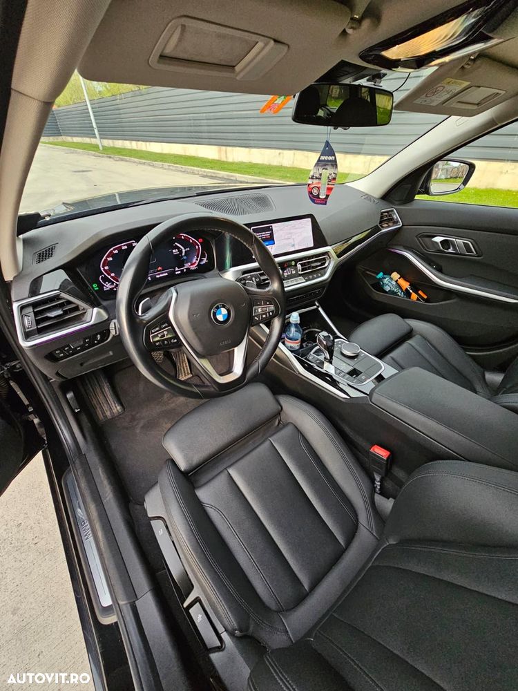 BMW Seria 3 320d Touring Aut. Edition Luxury Line Purity - 5