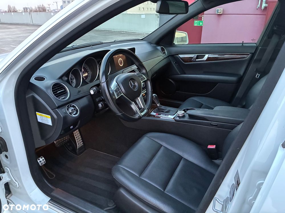 Mercedes-Benz Klasa C 250 7G-TRONIC Avantgarde Edition - 6