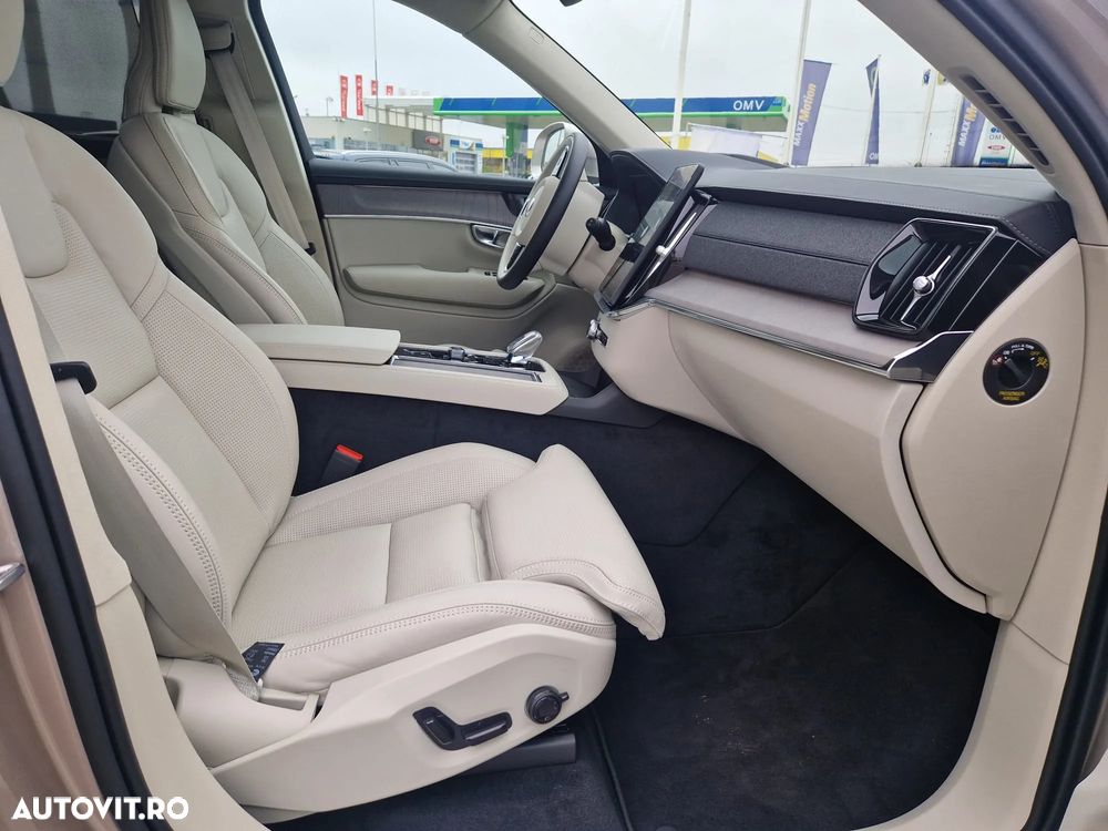 Volvo XC 90 B5 AWD MHEV Ultra Bright - 10