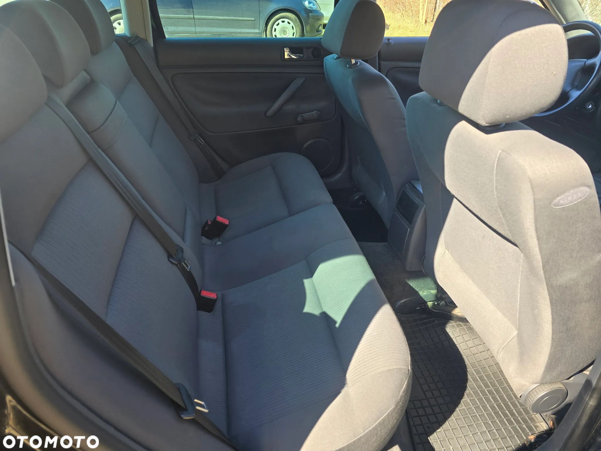 Volkswagen Passat 1.8T Basis - 11