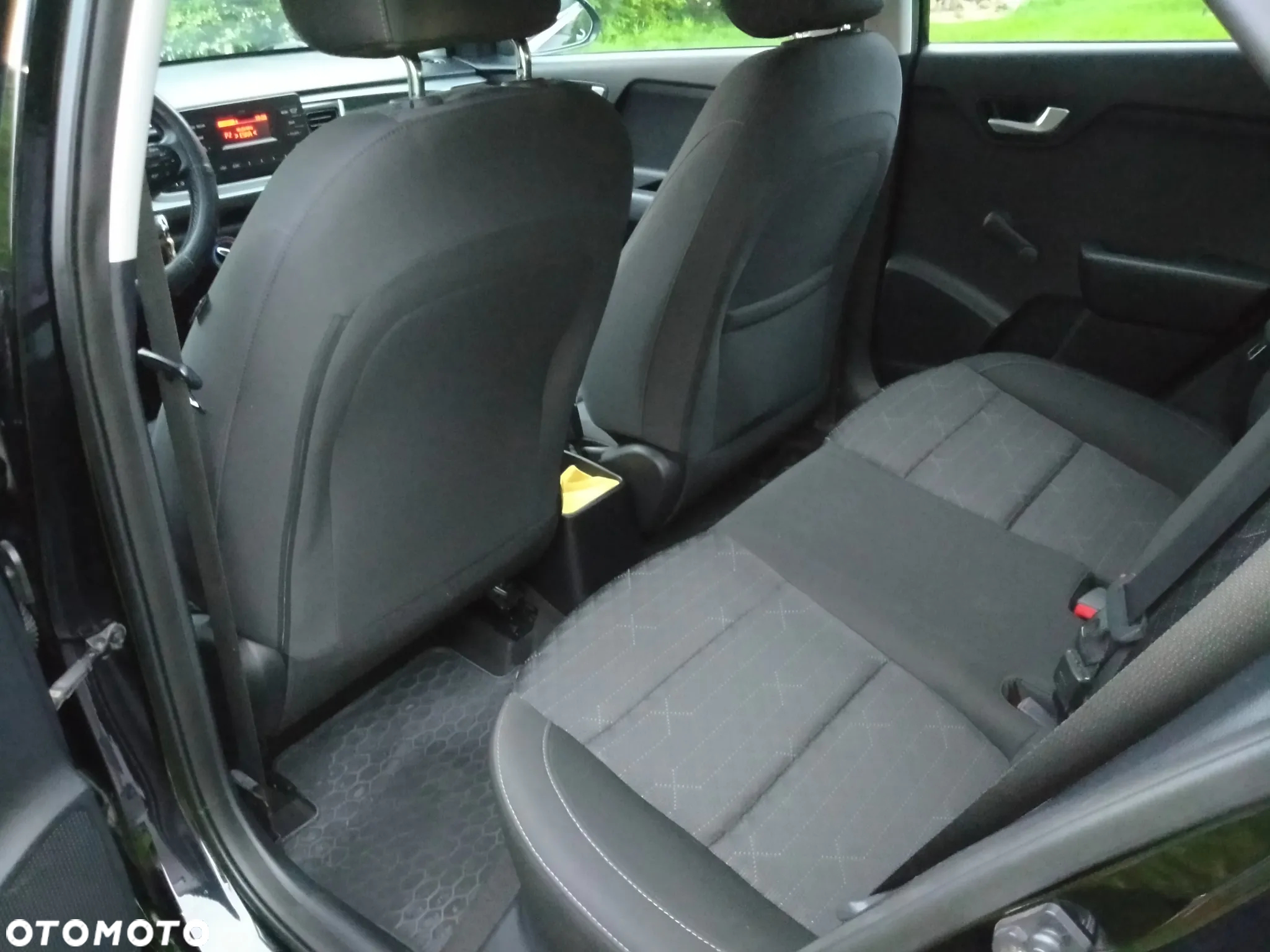 Kia Rio 1.2 M - 19