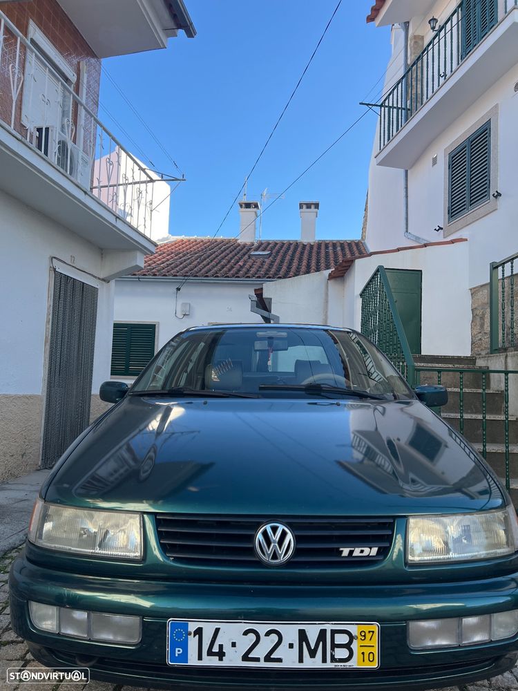 VW Passat 1.9 TDi Confortline - 9