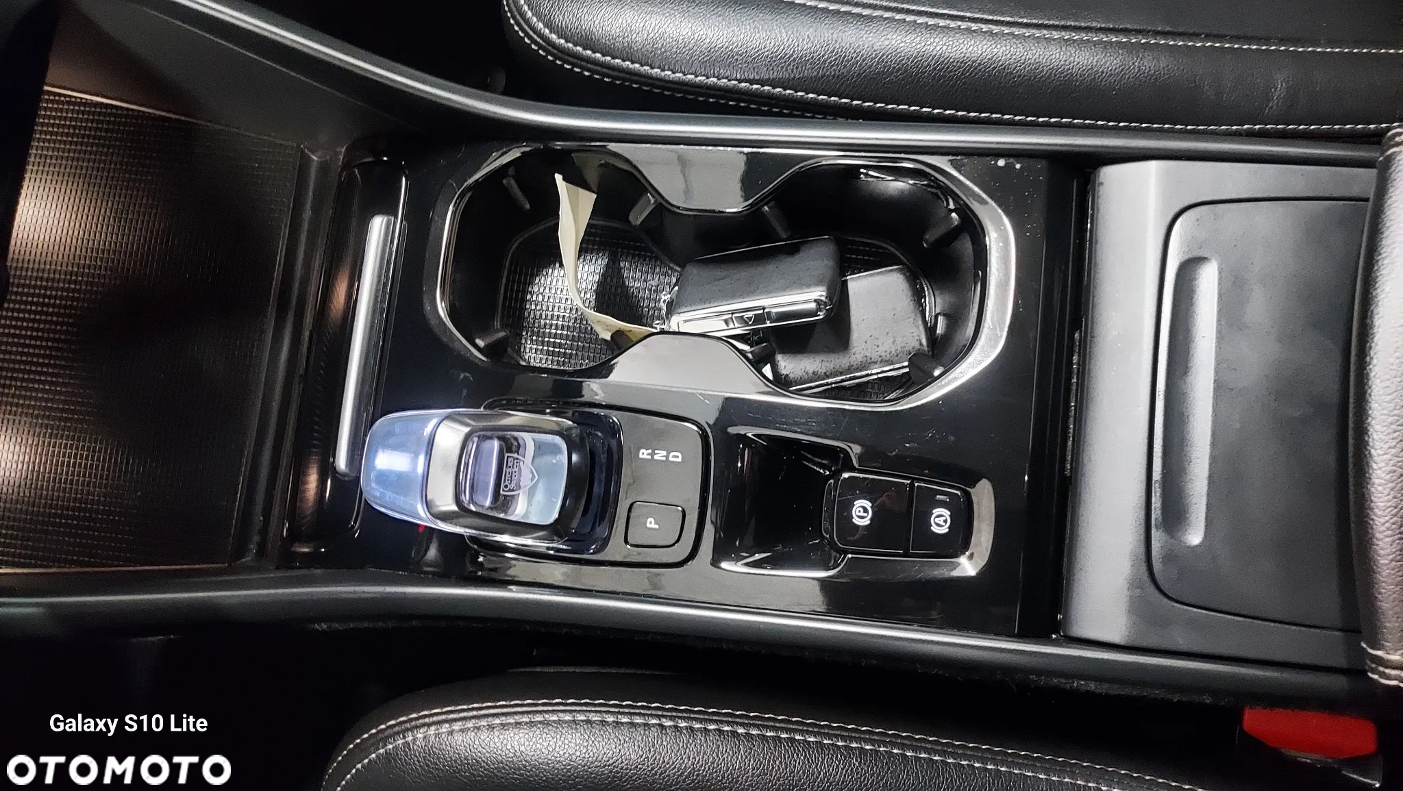 Volvo XC 40 D3 SCR Inscription - 24