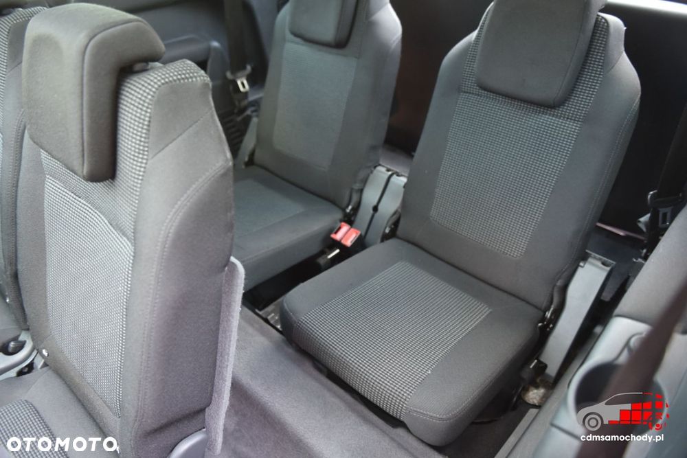 Peugeot 5008 - 17