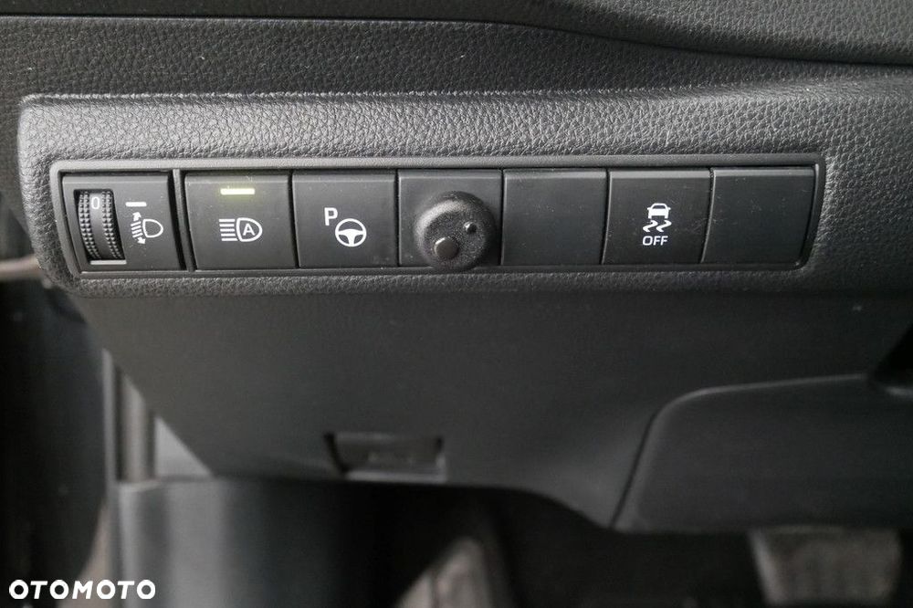 Toyota Corolla 1.8 Hybrid Comfort - 26