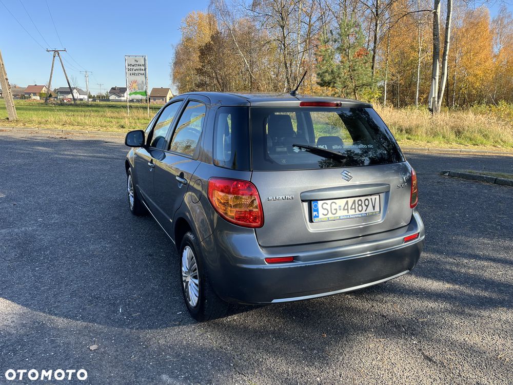 Suzuki SX4 1.6 GLX / Comfort - 11