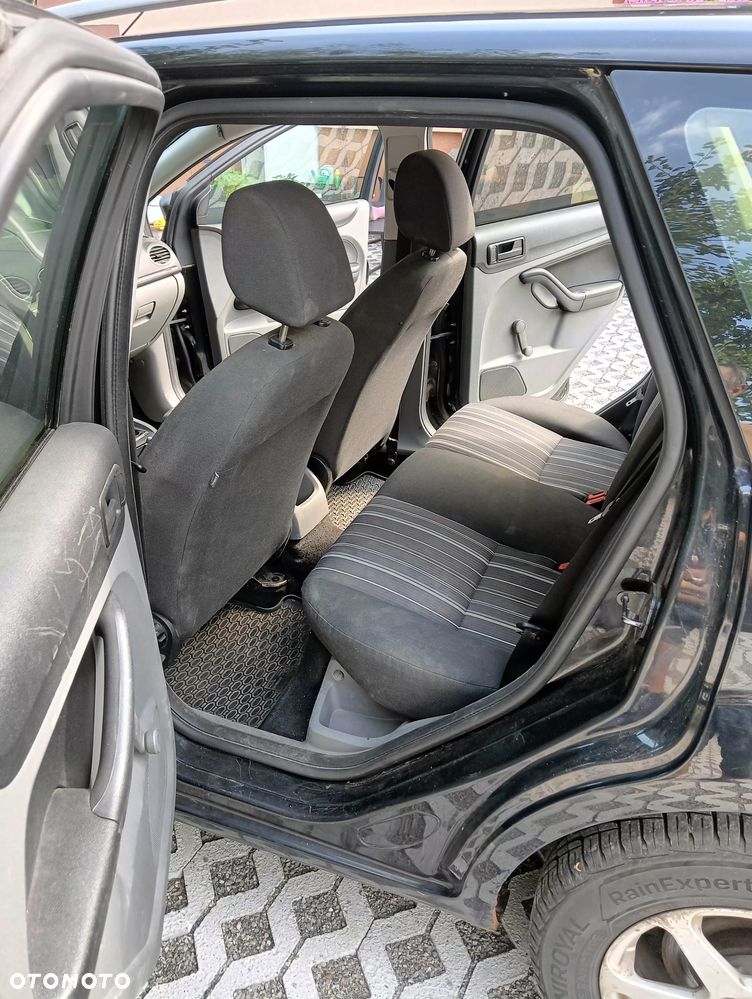Ford Focus 1.6 Trend - 5