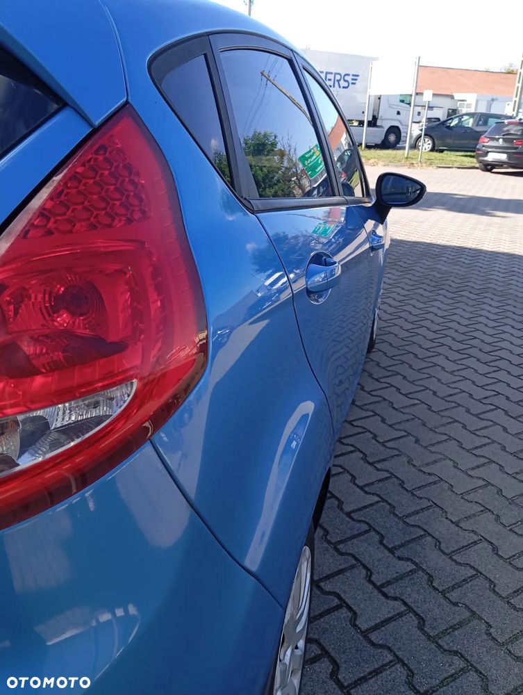 Ford Fiesta 1.4 Champions Edition - 8