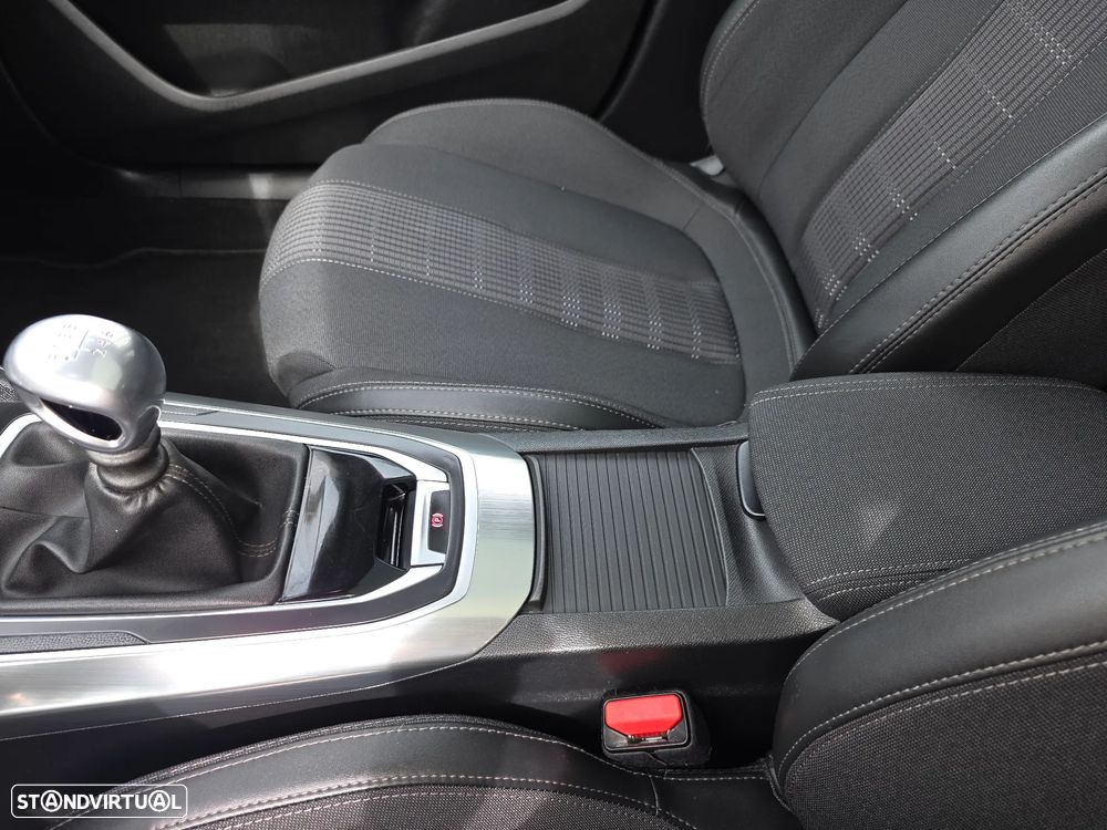 Peugeot 308 BlueHDi 130 Allure Pack - 33