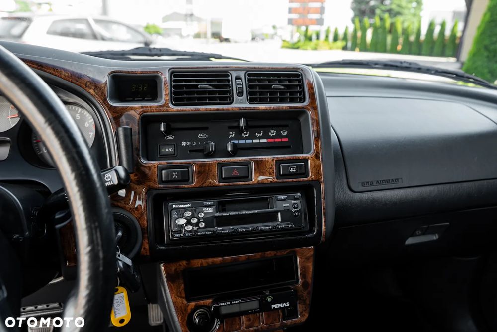 Toyota RAV4 2.0 Special - 6
