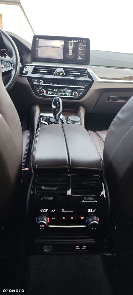 BMW Seria 5 520d Luxury Line - 10