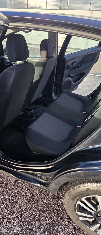 Fiat Grande Punto - 10