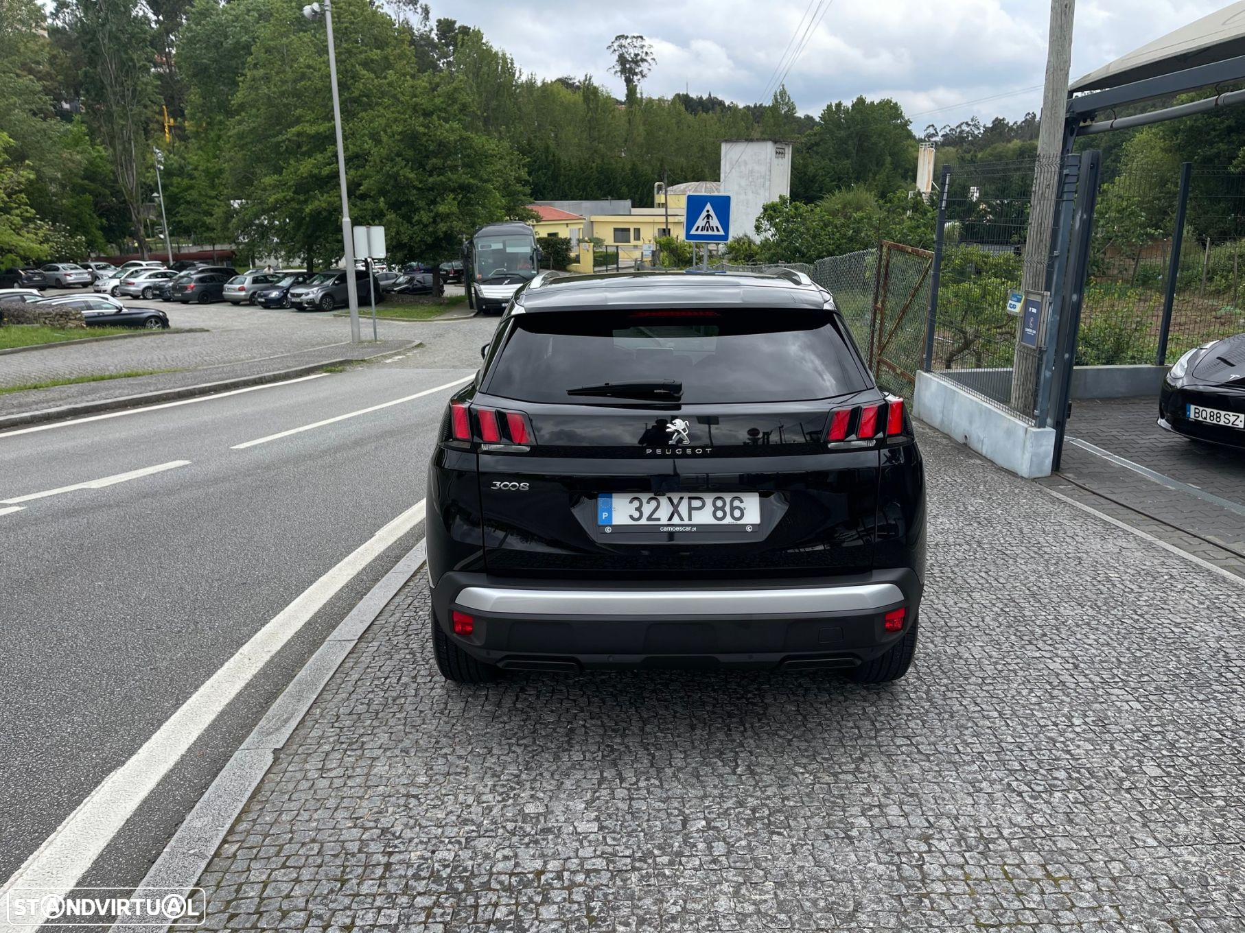 Peugeot 3008 1.5 BlueHDi Allure EAT8 - 8