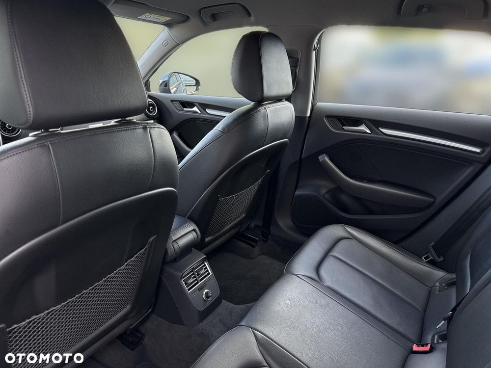 Audi A3 Sportback - 11