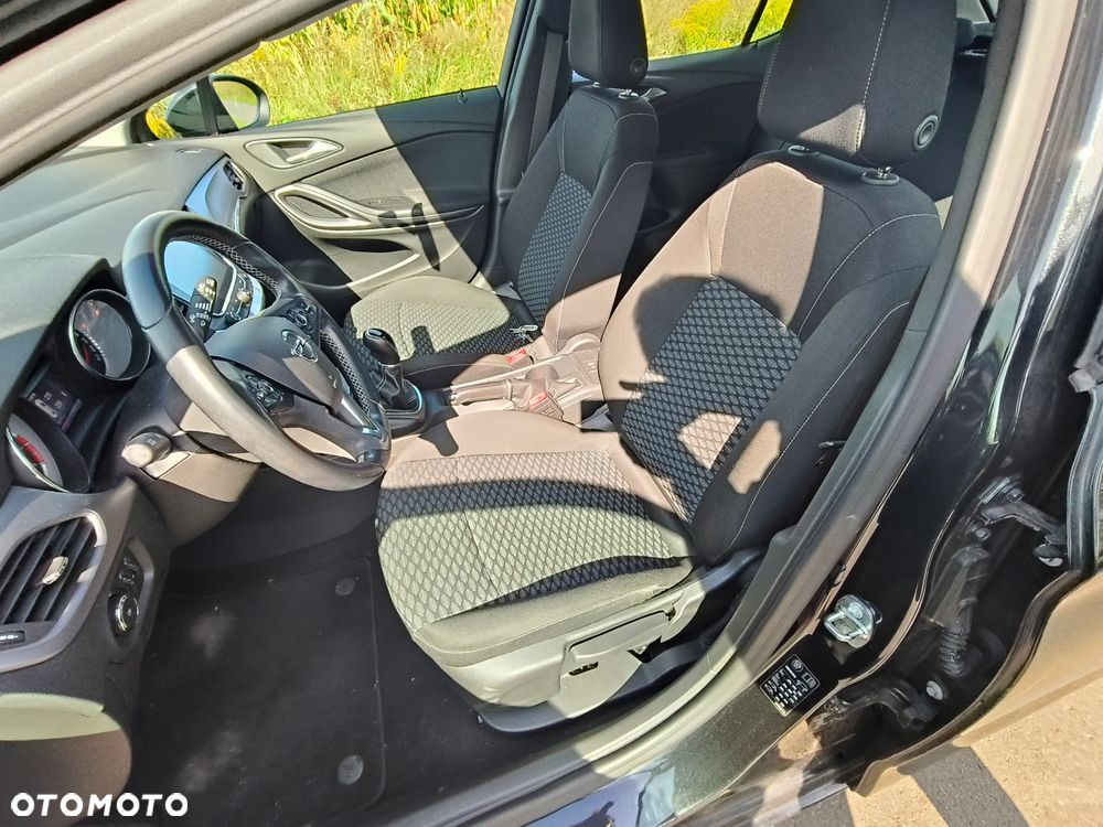 Opel Astra 1.4 Turbo Edition - 13