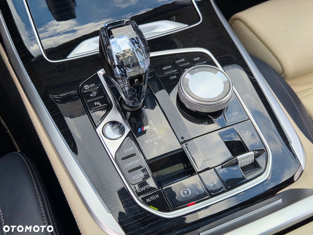 BMW X7 M50d sport - 11