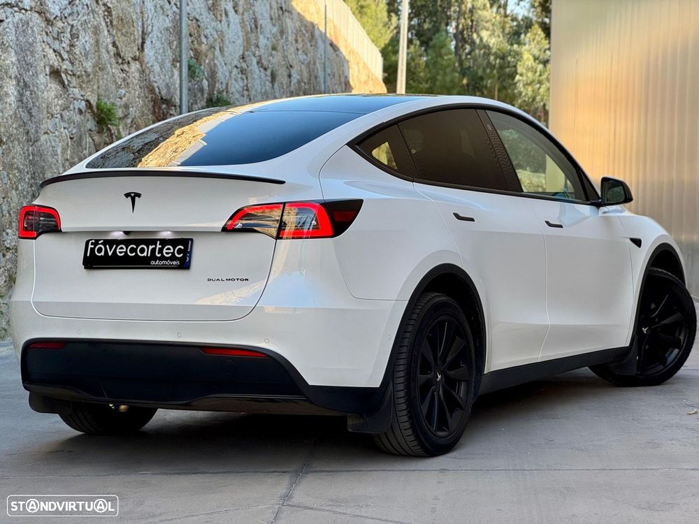 Tesla Model Y Long Range Tração Integral - 19