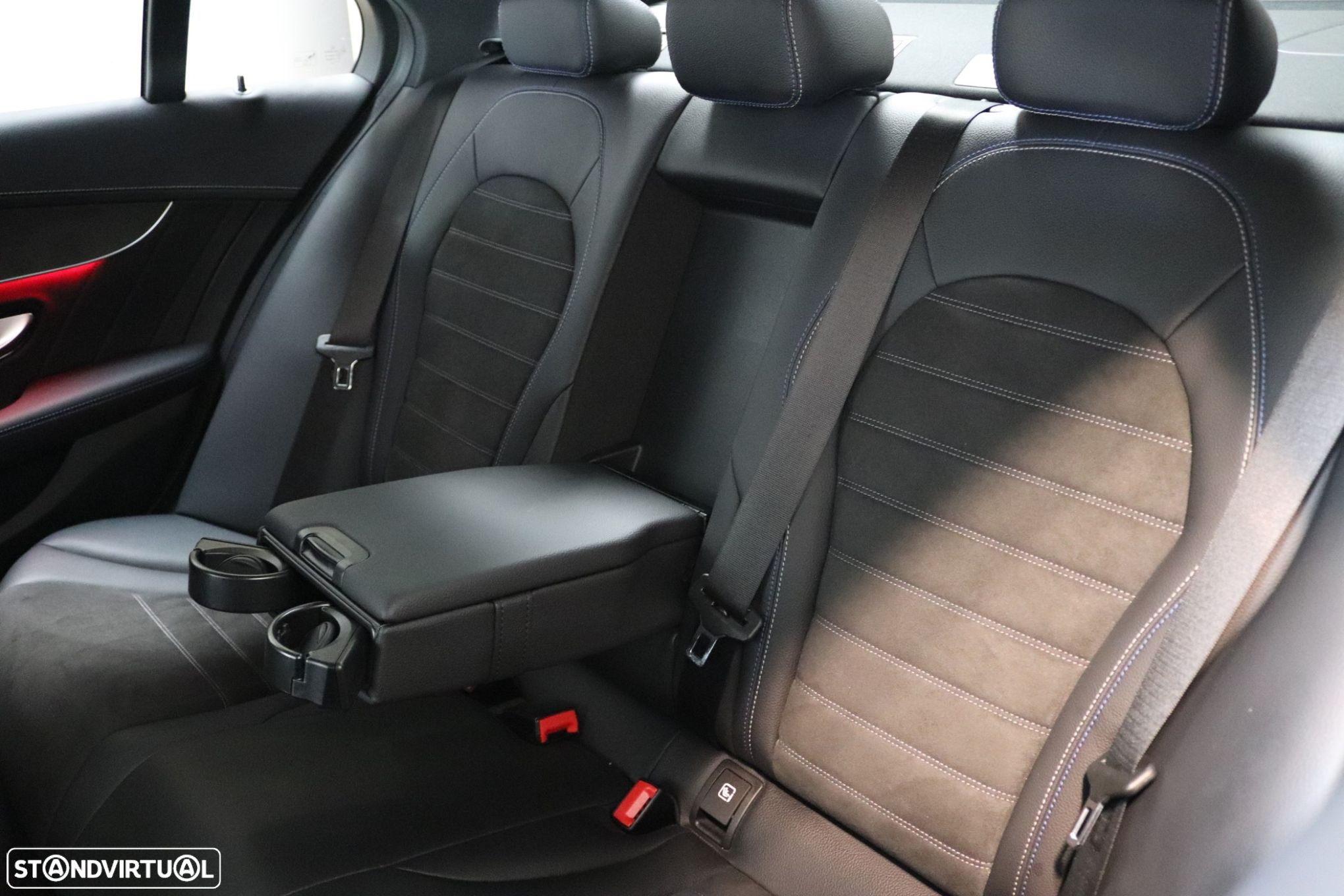 Mercedes-Benz C 300 de AMG Line - 21