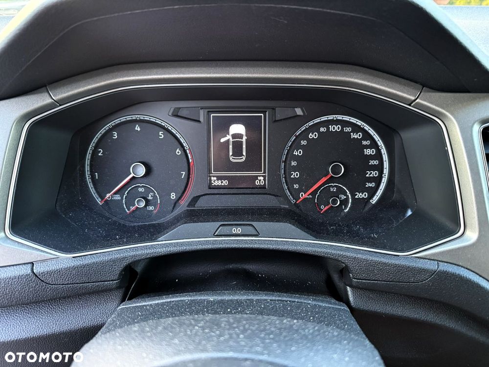 Volkswagen T-Roc - 17