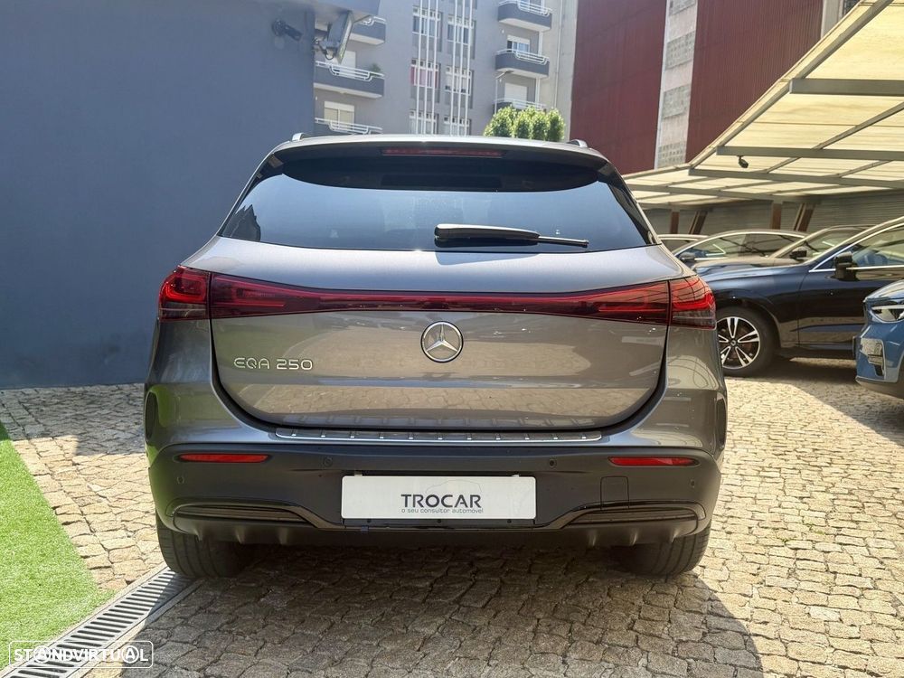Mercedes-Benz EQA 250 AMG Line - 17
