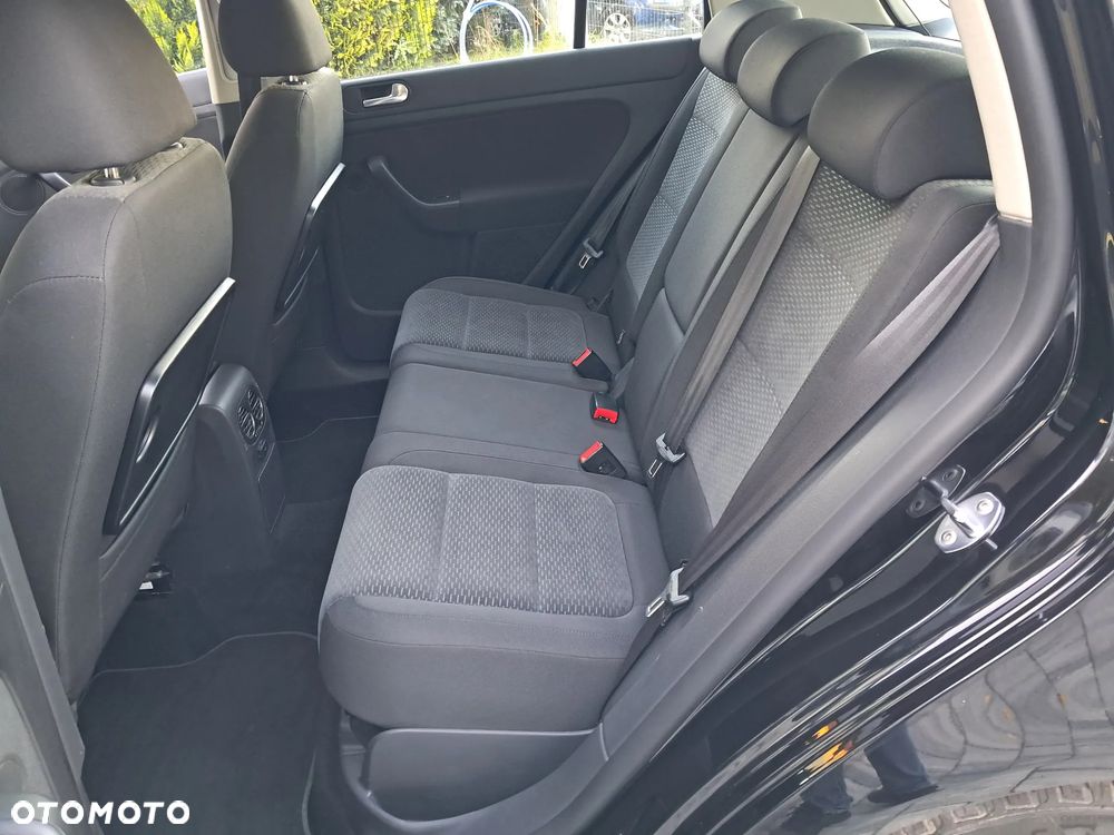 Volkswagen Golf Plus - 11