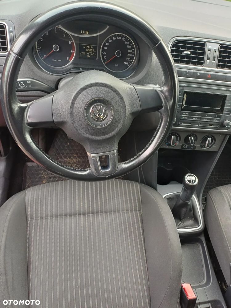 Volkswagen Polo 1.4 16V Highline - 9