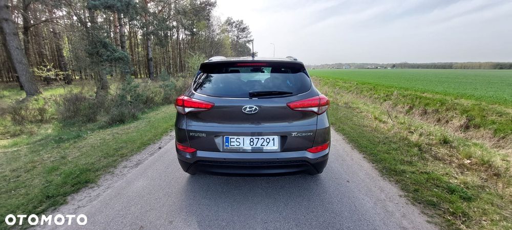 Hyundai Tucson 1.7 CRDI BlueDrive Style 2WD - 4