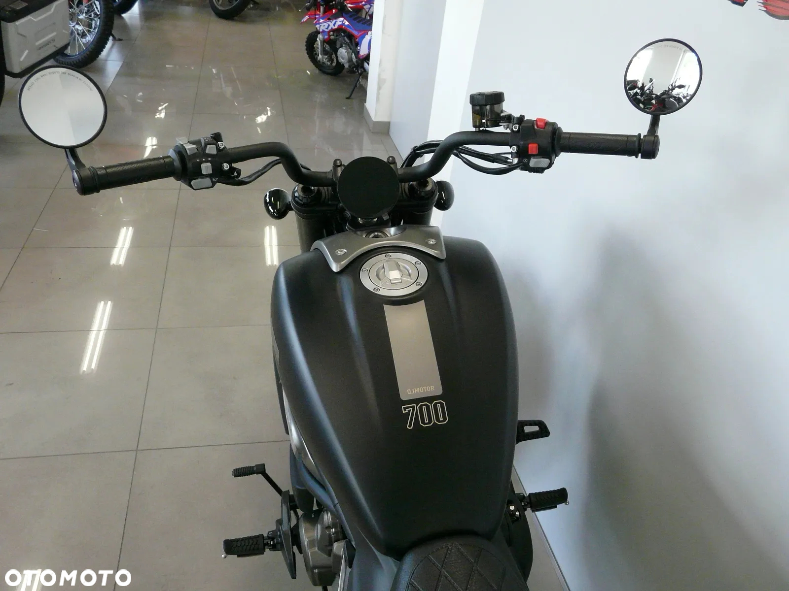 QJMOTOR SRV 700 - 26