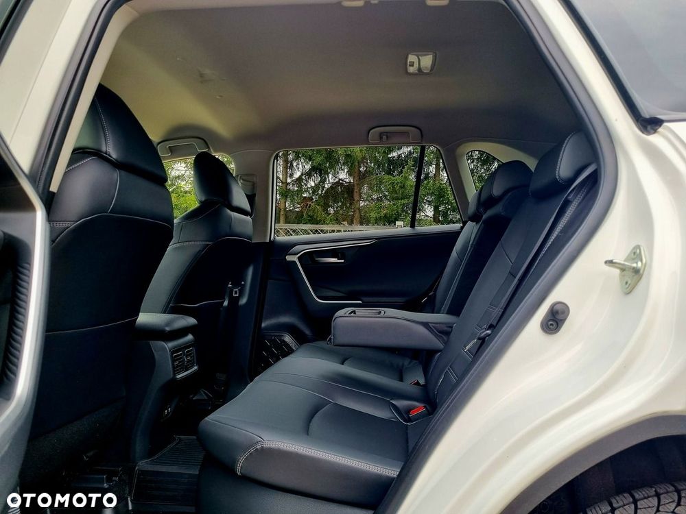 Toyota RAV4 - 9