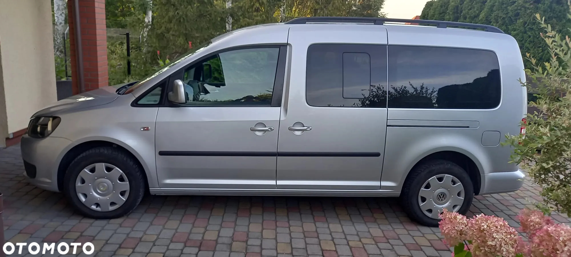 Volkswagen Caddy Maxi 1.6 TDI Comfortline DSG - 4
