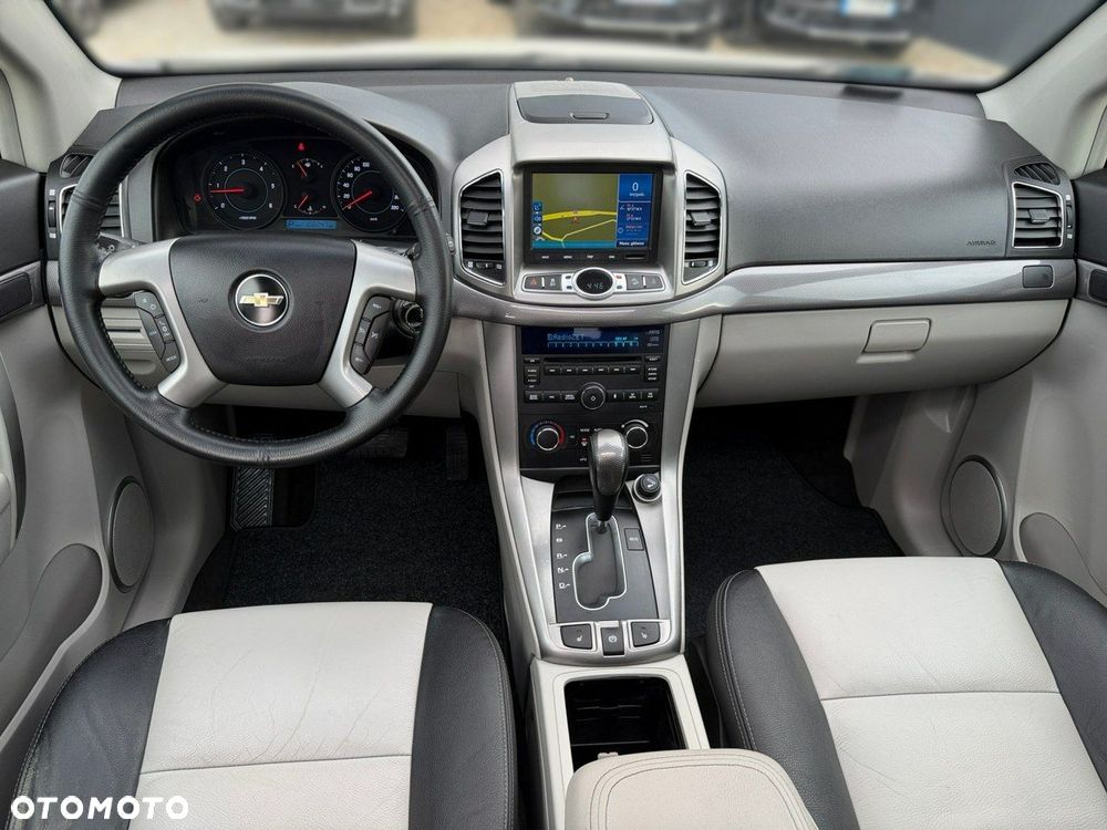 Chevrolet Captiva - 22