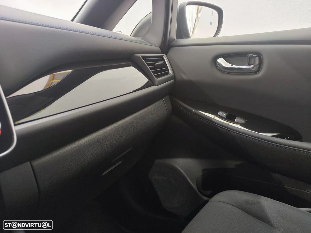 Nissan Leaf N-Connecta - 22