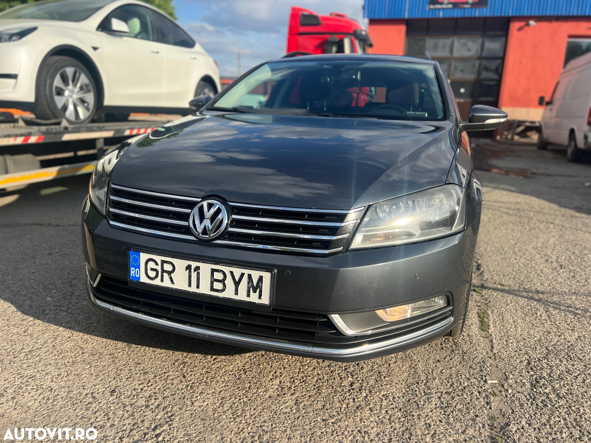 Volkswagen Passat Variant 2.0 TDI Blue TDI DSG Highline - 13