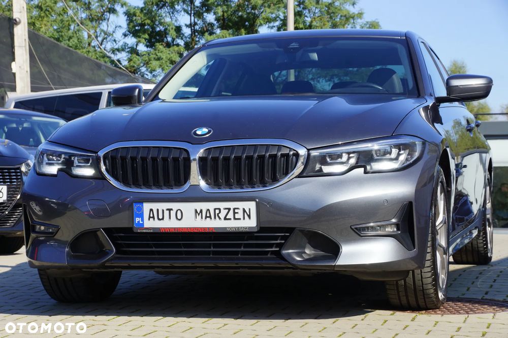 BMW Seria 3 320d xDrive Sport Line - 4