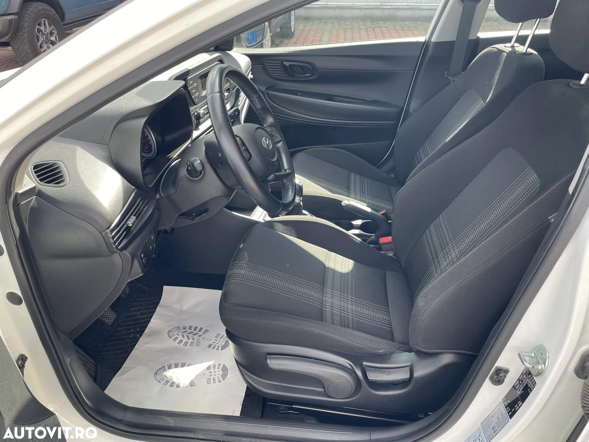 Hyundai i20 1.2 L 84CP 5DR Comfort - 9