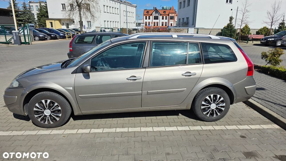 Renault Megane 1.6 Dynamique - 4