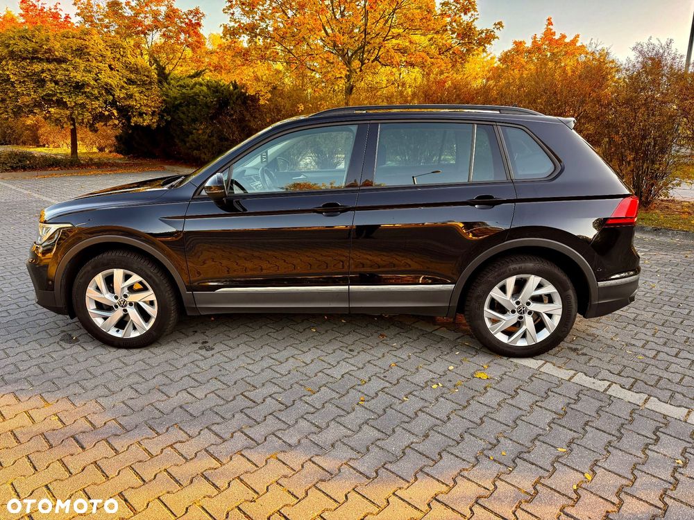 Volkswagen Tiguan - 11