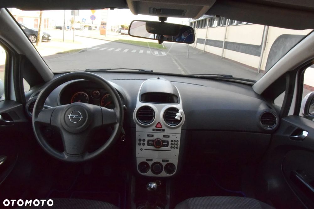 Opel Corsa 1.0 12V Cosmo - 18