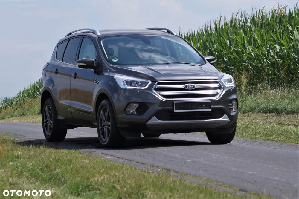 Ford Kuga - 1