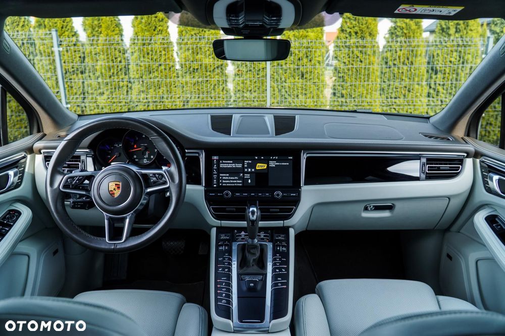 Porsche Macan Standard - 10