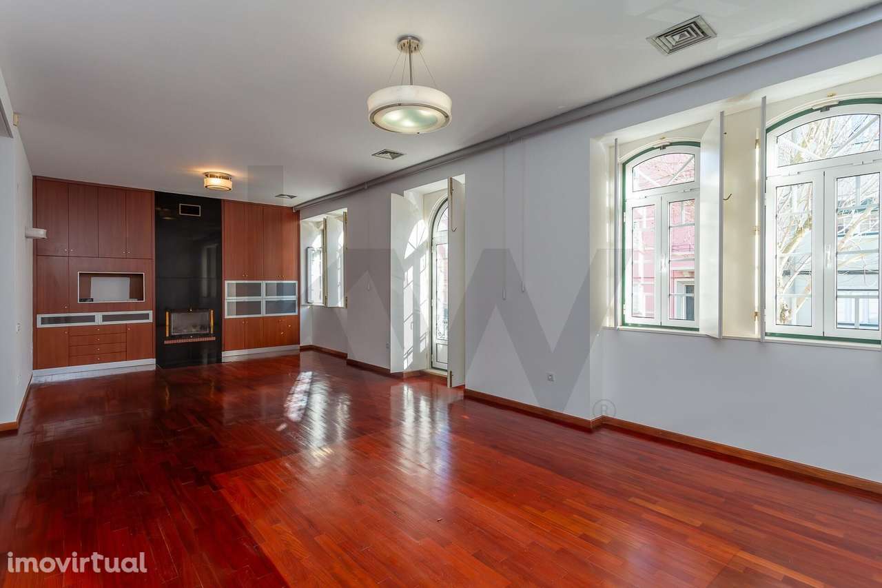 Moradia em Santarém. T4/6. Ideal para família, alojamento local. 3 pis - Grande imagem: 2/60