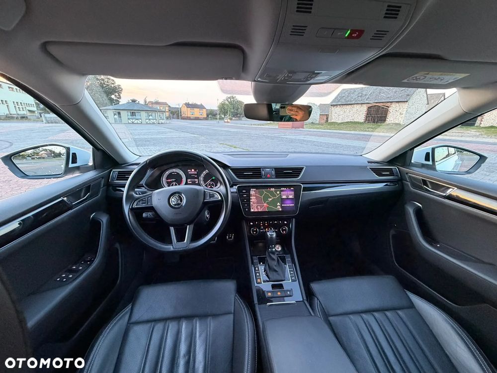 Skoda Superb 2.0 TDI 4x4 L&K DSG - 15